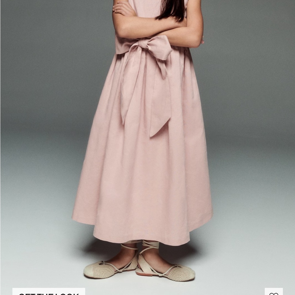 Elegant Pink Midi Dress with Bow